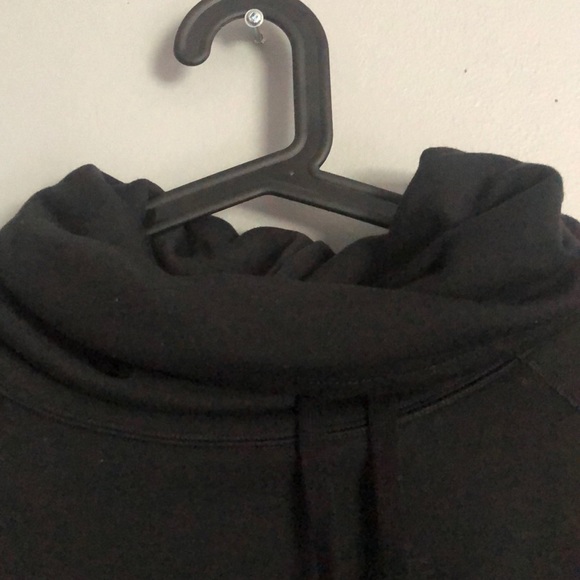 SOLD Nike Sweatshirt - Picture 4 of 5